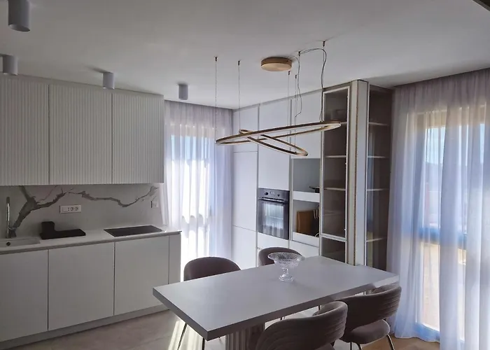 Family-friendly With Swimming Pool Sveti Filip I Jakov, Biograd - 21627 Appartement