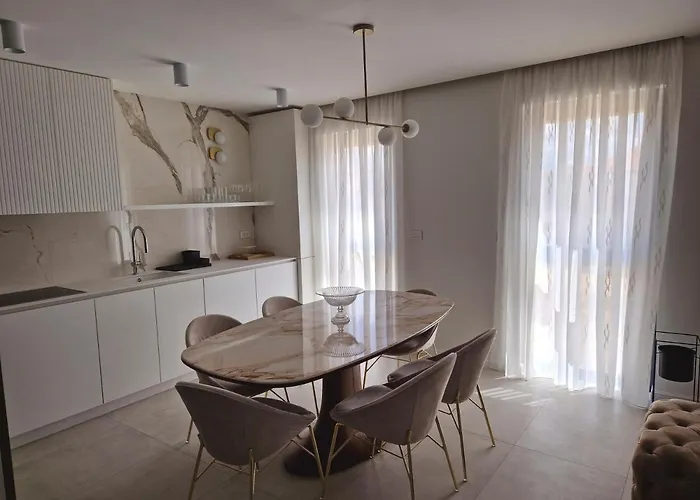 Appartement Family-friendly With Swimming Pool Sveti Filip I Jakov, Biograd - 21627 Sveti Filip i Jakov