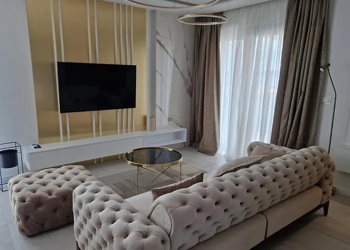 Family-friendly With Swimming Pool Sveti Filip I Jakov, Biograd - 21627 سفيتي فيليب ياكوف