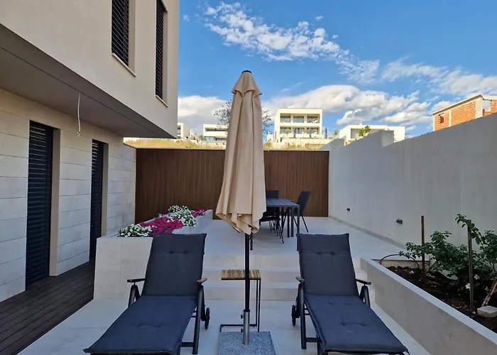 شقة Family-friendly With Swimming Pool Sveti Filip I Jakov, Biograd - 21627